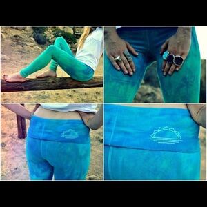 Purusha People Blue-Green Women's Leggings